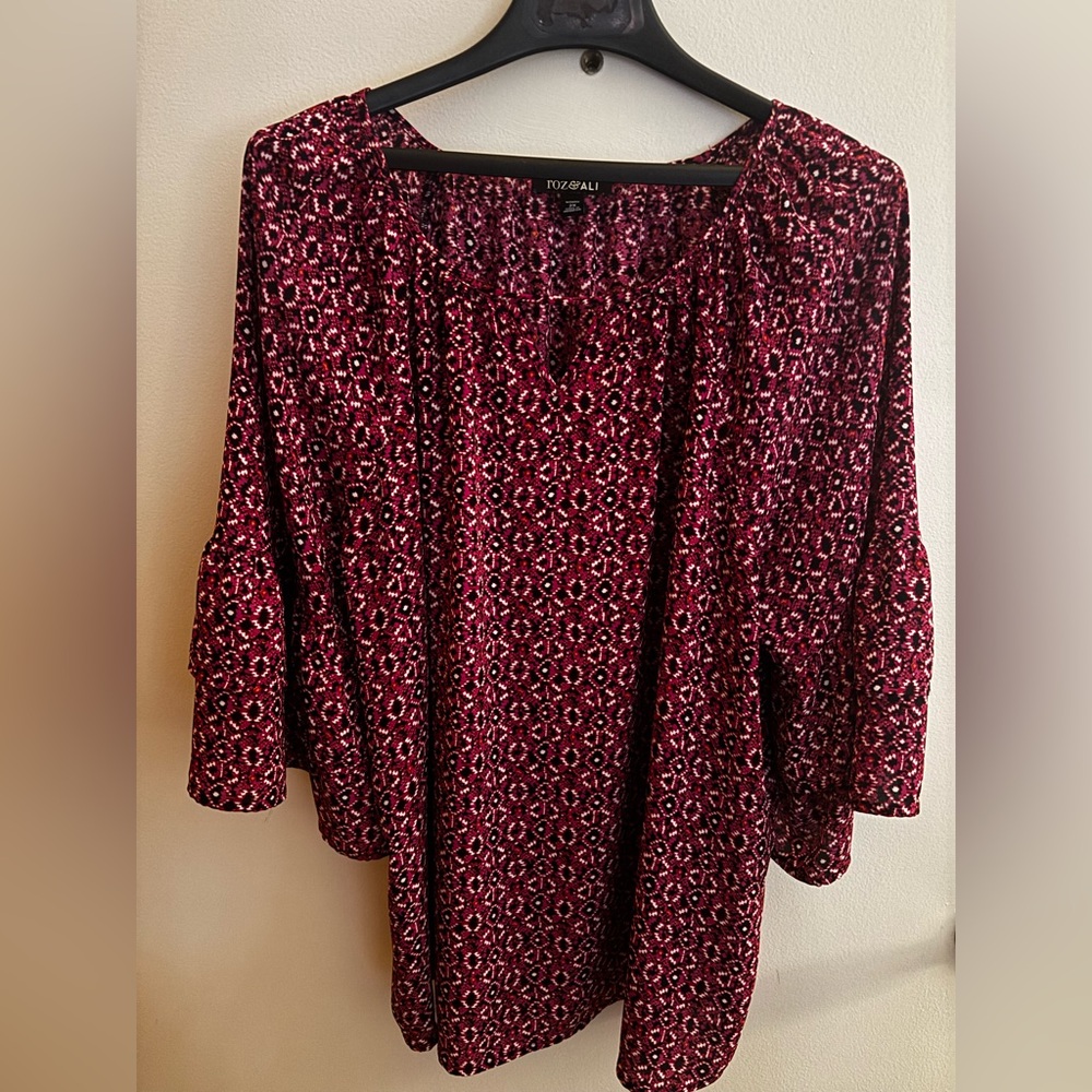 Roz and Ali Women's  Patterned Top
